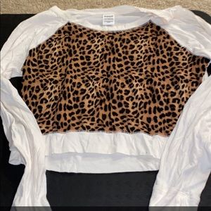 Long sleeve crop top